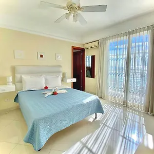 3* Aparthotel Shakey